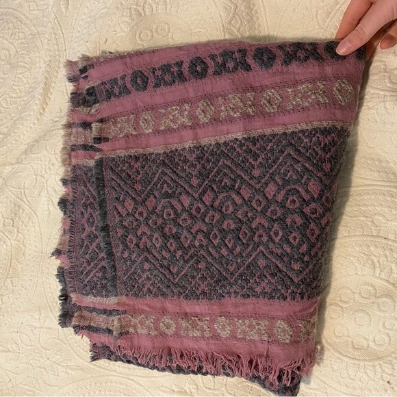 1786 Bohemian Purple Fringe Wool Pattern Blanket Scarf - Picture 9 of 9